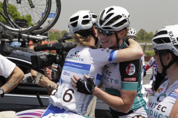 Chongbei - China  - wielrennen - cycling - radsport - cyclisme -   Wild Kirsten of Hitec Products hugs Kitchen Lauren of Hitec Products  pictured during  Tour of Chongming Island 2015 (2.1) stage-1 - photo Anton Vos/Cor Vos © 2015