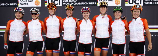 Doha - Qatar - wielrennen - cycling - radsport - cyclisme - Vos Marianne (Netherlands / Rabobank Liv Women Cycling Team) - Knetemann Roxane (Netherlands / Rabobank Liv Women Cycling Team) - Wild Kirsten (Netherlands / Hitec Products) - Blaak Chantal (Netherlands / Boels Dolmans Cycling Team) - Van der Breggen Anna (Netherlands / Rabobank Liv Women Cycling Team) - Van Dijk Ellen (Netherlands / Boels Dolmans Cycling Team) - Van Vleuten Annemiek (Netherlands / Orica AIS) - Pieters Amy (Netherlands